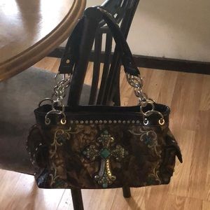 Camo cross purse